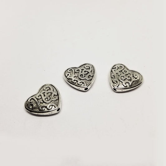 Pewter Separador Corazon 17 x 18mm 11305 – Envejecido