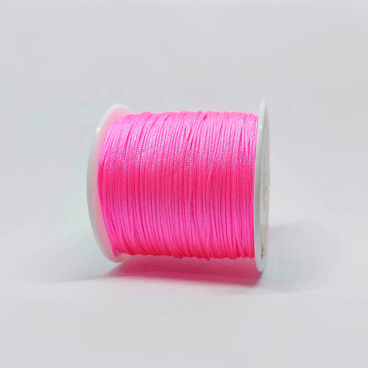 Hilo Chino Satinado Rosa Neon 1mm x 1yda – Rosado neón