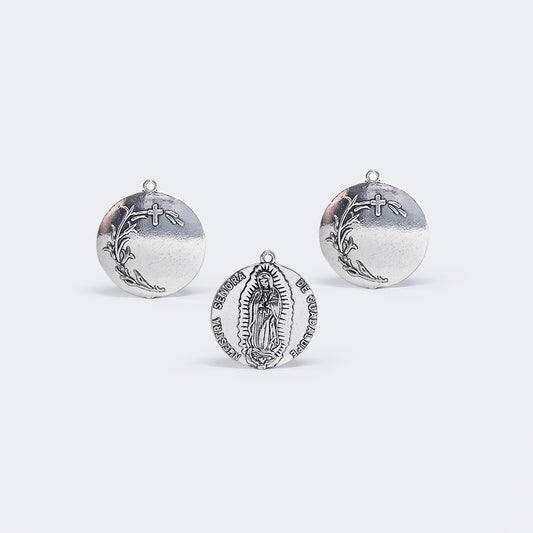 Pewter Dije Nuestra Senora de Gualupe 36 x 33mm 39517 – Envejecido