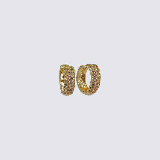 Argolla Huggie Arete Baño Oro Dorado con Circonita 12mm