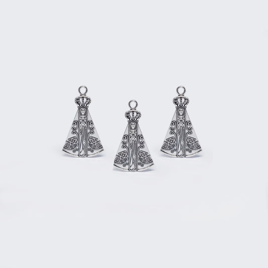 Pewter Dije Virgen de Concepcion Aparecida 39207 55 x 33mm – Envejecido