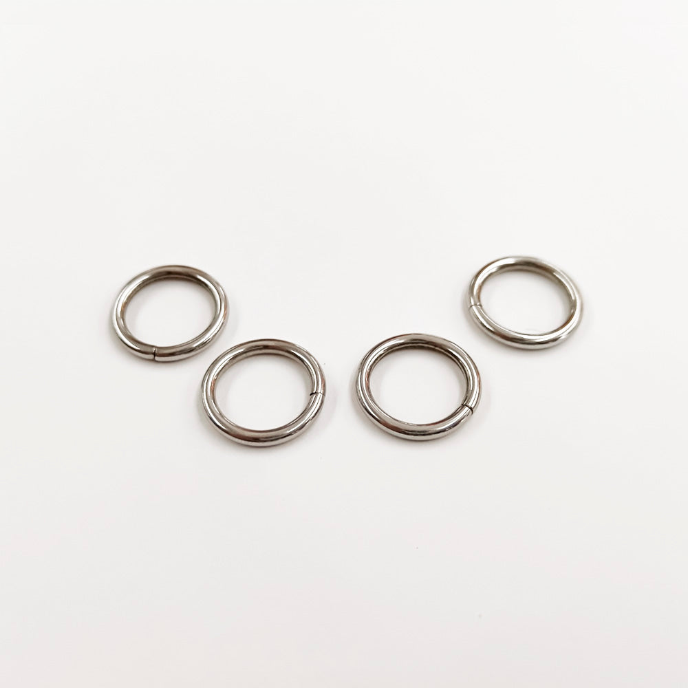 Argolla Acero 16 x 2mm – Tono níquel