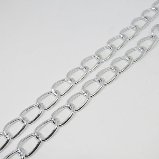 Cadena Aluminio Plateado 27 x 19mm