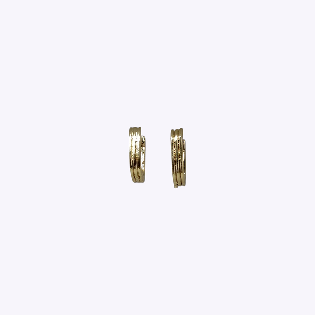 ARGOLLA HUGGIE RECTANGULAR BANO ORO DORADO 13*10MM