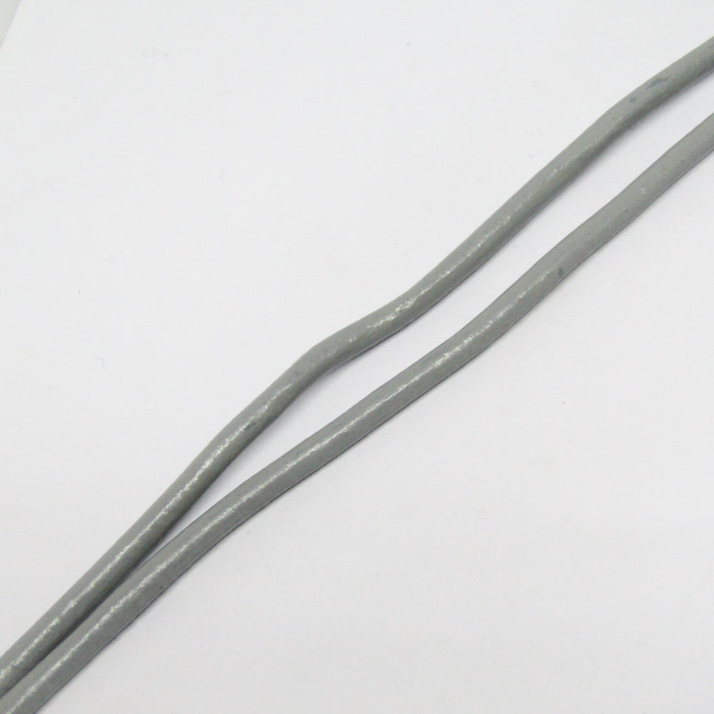 CUERO NATURAL LISO 3 MM PLATEADO