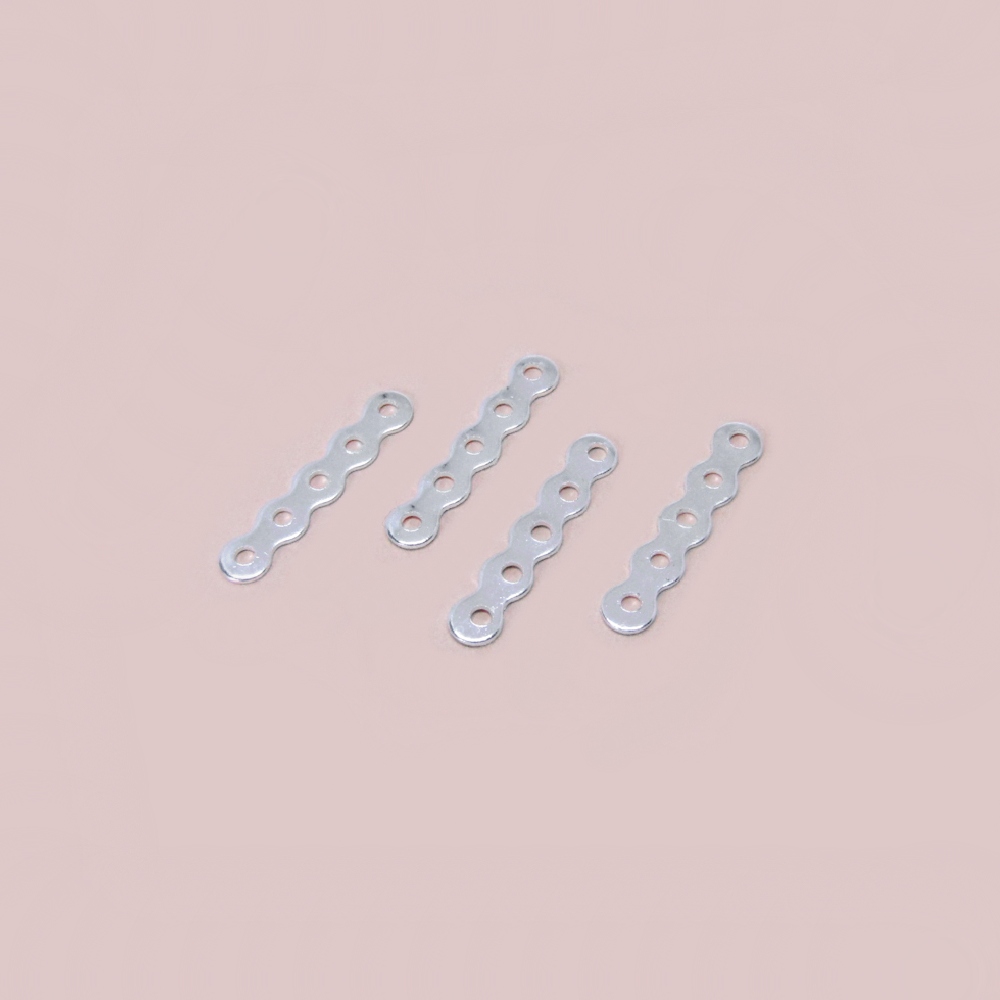 SEPARADOR ONDULADO 5 AGUJEROS *17 MM PLATEADO *24PCS