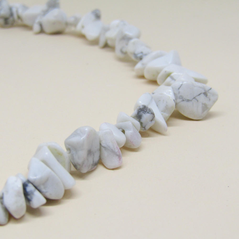 HOWLITE BLANCA  PICADA PEQUEÑA