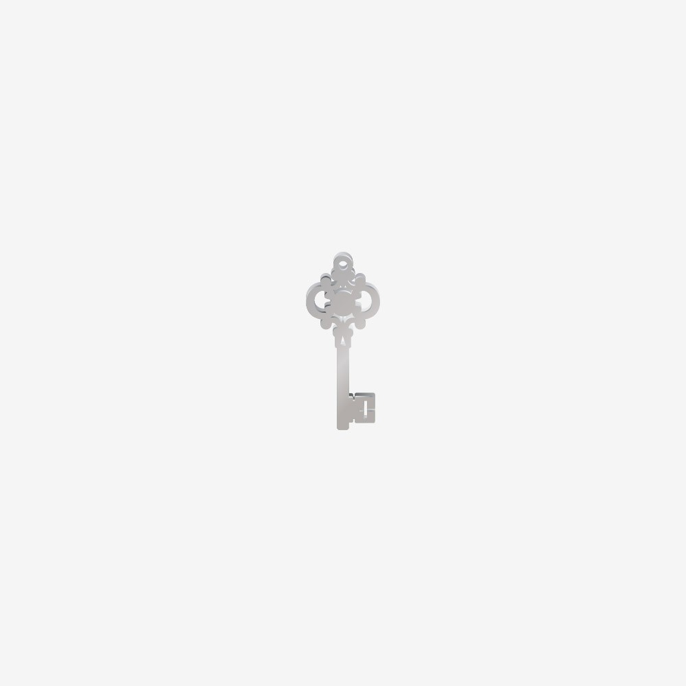 DIJE ACERO LLAVE DECORADA PLATEADO 27*11MM *1MM 1 ARGOLLA